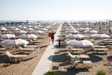 Angebot Sommer 2024 in Ferienwohnungen Rimini am strand